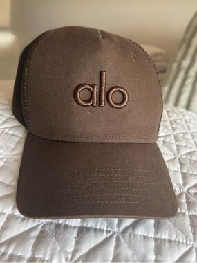 ALO Yoga Brown Trucker Hat with Embroidered Logo